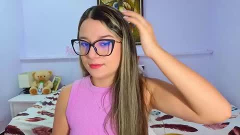 Khaterine online show from October 2025 12:05:01 PM