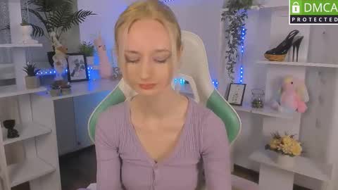 Katia  online show from October 2025 05:39:02 AM