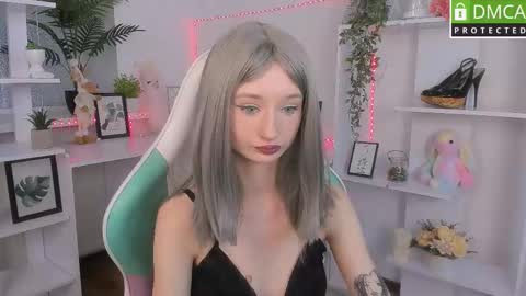 Katia  online show from October 2025 05:52:01 AM