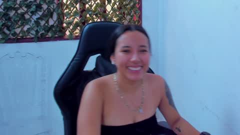 Katia Cuper  online show from December 2024 02:52:01 PM