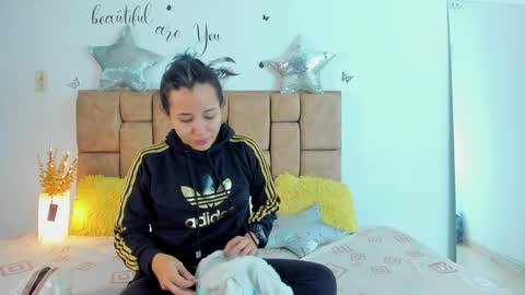 Katia Cuper  online show from January 2025 12:38:02 PM