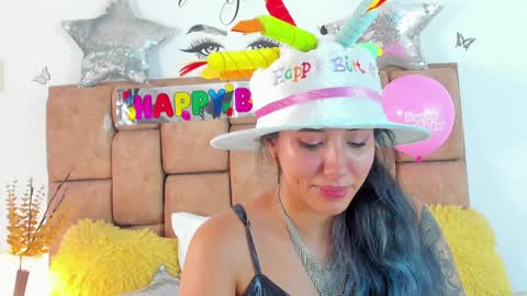 Katia Cuper  online show from January 2025 04:08:02 PM