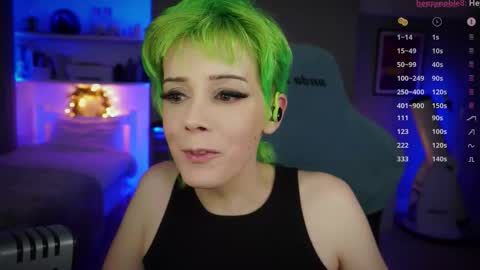 Snapshot of katie_cutie_ts chatting on September 2025 04:54:02 PM Katie online show from September 2025 04:54:02 PM