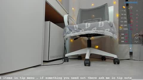 Snapshot of katiewoww chatting on November 2025 08:20:01 PM Miss Katie online show from November 2025 08:20:01 PM