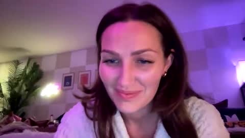 katincali online show from December 2025 05:25:01 AM