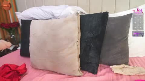 K A T L Y N  online show from December 2025 07:10:02 PM