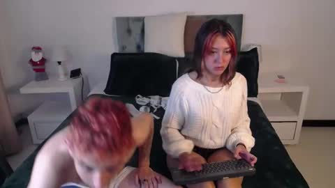 Snapshot of katnia_and_marcuz chatting on December 2024 05:48:01 PM Katnia and Marcuz online show from December 2024 05:48:01 PM