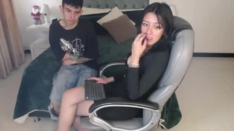 Snapshot of katnia_and_marcuz chatting on December 2024 01:07:02 PM Katnia and Marcuz online show from December 2024 01:07:02 PM