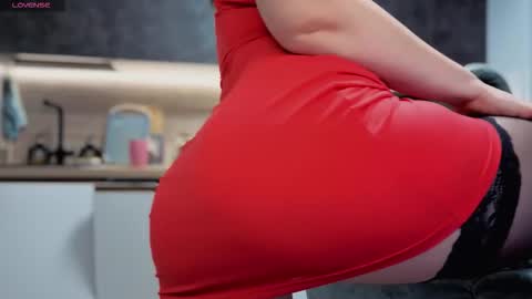 katniss_k online show from November 2025 04:56:02 AM