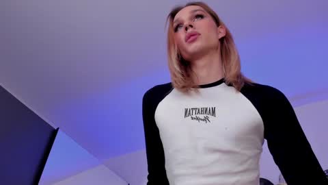 Snapshot of katrinewest chatting on January 2025 10:28:02 PM Katrin online show from January 2025 10:28:02 PM