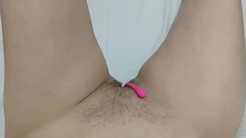 Snapshot of katrinna_arinna chatting on January 2025 02:20:02 AM katrina dont forget to give me thumbs up online show from January 2025 02:20:02 AM