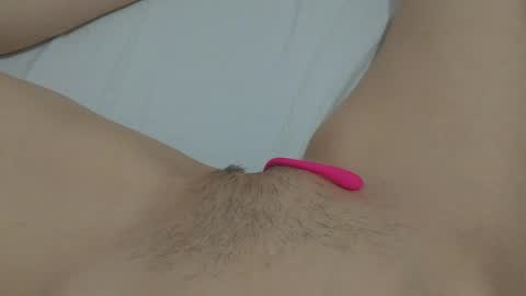 Snapshot of katrinna_arinna chatting on January 2025 03:06:01 PM katrina dont forget to give me thumbs up online show from January 2025 03:06:01 PM