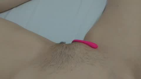 Snapshot of katrinna_arinna chatting on January 2025 01:17:01 PM katrina dont forget to give me thumbs up online show from January 2025 01:17:01 PM