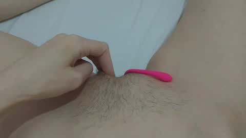 Snapshot of katrinna_arinna chatting on January 2025 04:40:01 PM katrina dont forget to give me thumbs up online show from January 2025 04:40:01 PM