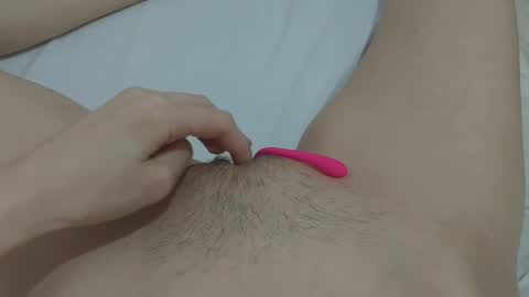 Snapshot of katrinna_arinna chatting on January 2025 12:27:02 AM katrina dont forget to give me thumbs up online show from January 2025 12:27:02 AM