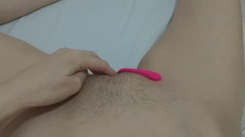 Snapshot of katrinna_arinna chatting on January 2025 05:51:01 PM katrina dont forget to give me thumbs up online show from January 2025 05:51:01 PM