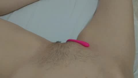 Snapshot of katrinna_arinna chatting on January 2025 11:54:01 PM katrina dont forget to give me thumbs up online show from January 2025 11:54:01 PM