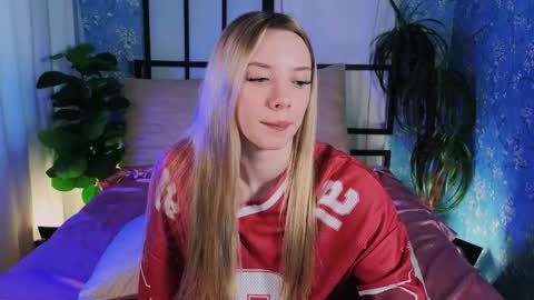 katt_yy online show from April 2026 05:13:01 AM