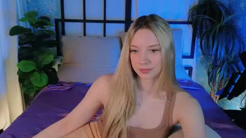 Snapshot of katt_yy chatting on May 2026 05:12:01 AM katt_yy online show from May 2026 05:12:01 AM
