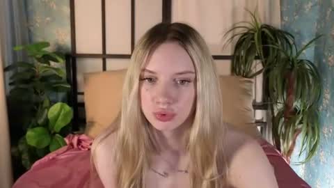 Snapshot of katt_yy chatting on June 2026 05:10:02 AM katt_yy online show from June 2026 05:10:02 AM