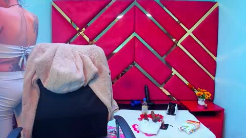 Snapshot of kattalella_luck chatting on December 2025 03:22:02 AM kattalella luck online show from December 2025 03:22:02 AM