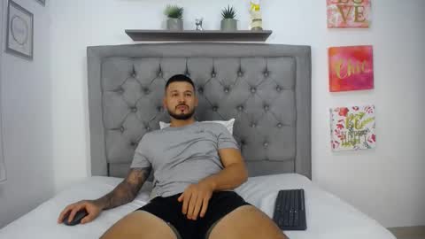 Snapshot of katteysweet chatting on December 2024 12:17:01 AM kattey and handsomen online show from December 2024 12:17:01 AM