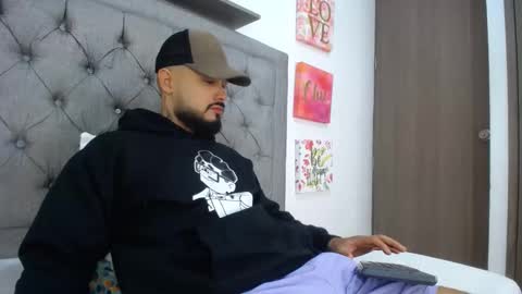 Snapshot of katteysweet chatting on January 2025 02:30:01 AM kattey and handsomen online show from January 2025 02:30:01 AM