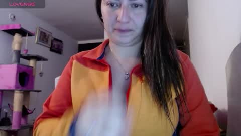 Snapshot of kattie_love chatting on November 2025 04:34:02 AM kattie online show from November 2025 04:34:02 AM