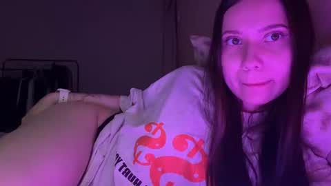 Elizabeth online show from July 2026 06:02:02 PM