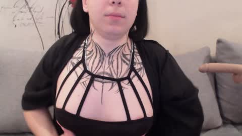 Katty online show from February 2025 08:21:01 PM