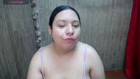 Snapshot of katy2425 chatting on November 2025 02:33:02 AM Katy online show from November 2025 02:33:02 AM