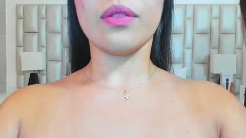 Snapshot of katy_and_paola chatting on January 2025 07:43:01 PM katy blonde girl and paola big boobs online show from January 2025 07:43:01 PM