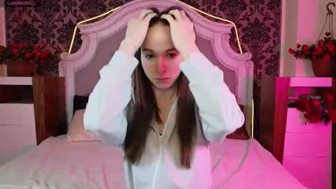 katy_st_james online show from February 2026 04:33:01 AM