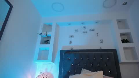 Snapshot of katy_van chatting on September 2025 06:24:02 AM Katy Van online show from September 2025 06:24:02 AM