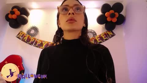 Snapshot of katy_van chatting on October 2025 08:26:01 PM Katy Van online show from October 2025 08:26:01 PM