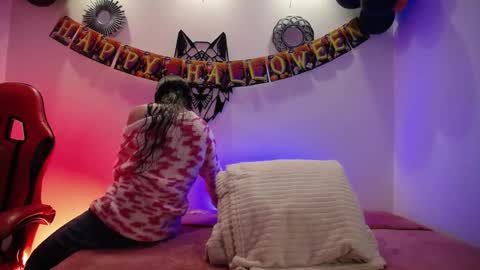 Snapshot of katy_van chatting on November 2025 08:33:02 PM Katy Van online show from November 2025 08:33:02 PM