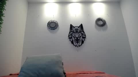 Snapshot of katy_van chatting on November 2025 08:52:02 PM Katy Van online show from November 2025 08:52:02 PM