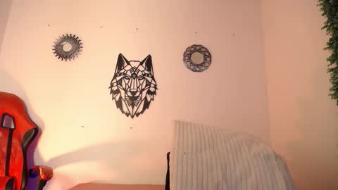 Snapshot of katy_van chatting on December 2025 09:08:01 PM Katy Van online show from December 2025 09:08:01 PM