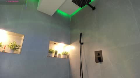 salo  online show from November 2025 12:04:01 PM