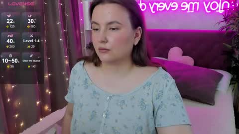 Snapshot of katyaneilson chatting on June 2026 07:14:02 AM Kate online show from June 2026 07:14:02 AM