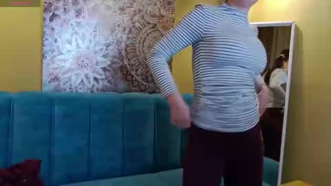 Katyline online show from April 2026 03:50:02 PM