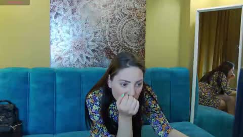 Katyline online show from April 2026 03:37:01 PM