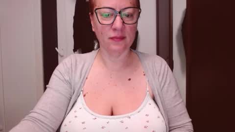 Katy online show from December 2025 03:01:01 AM