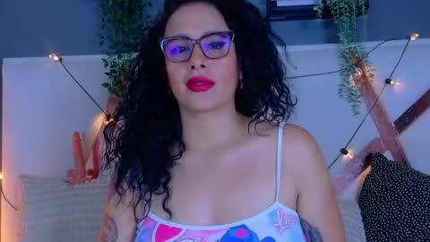 katyrataylor__ online show from April 2026 08:09:02 PM