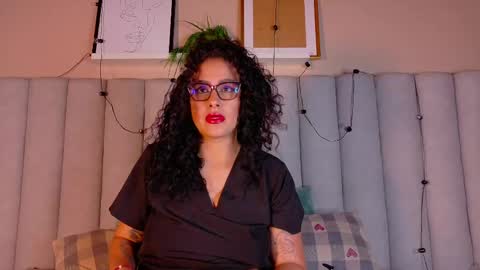 katyrataylor__ online show from April 2026 11:58:01 AM