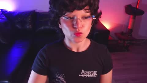 Snapshot of katyxxx_043 chatting on December 2025 03:05:01 AM katyxxx_043 online show from December 2025 03:05:01 AM