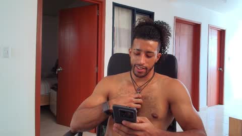 Snapshot of kaurilop chatting on January 2025 03:58:02 PM Kauri Lop online show from January 2025 03:58:02 PM