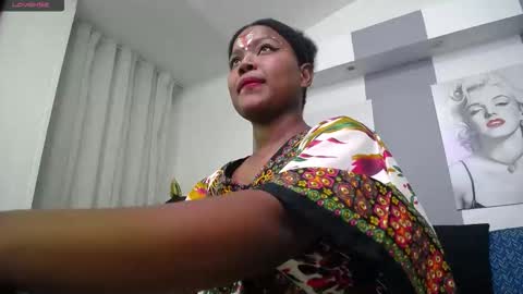 Snapshot of kavya_suri_ chatting on January 2026 07:11:01 PM Kavya online show from January 2026 07:11:01 PM