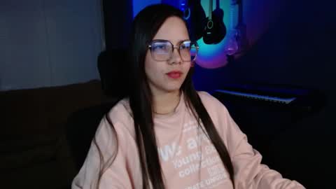 Kay online show from March 2025 05:18:02 AM