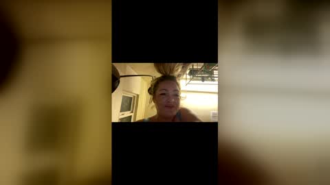 kay_la online show from April 2026 12:55:01 PM